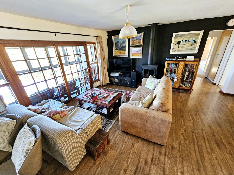 5 Bedroom Property for Sale in Stilbaai Oos Western Cape